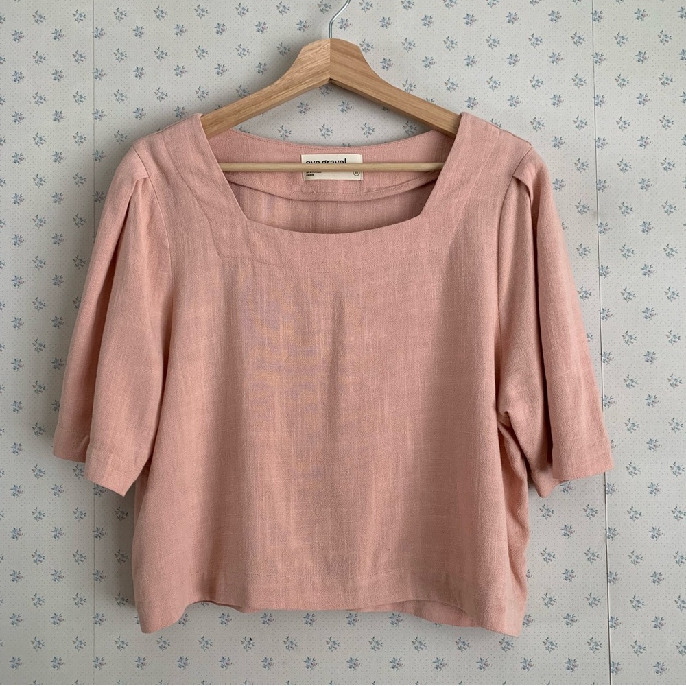 Eve Gravel Light Pink Linen blend blouse Made in Montreal